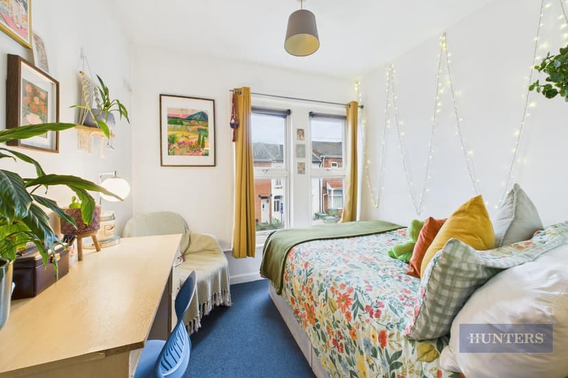12 Milton Road - Image 10