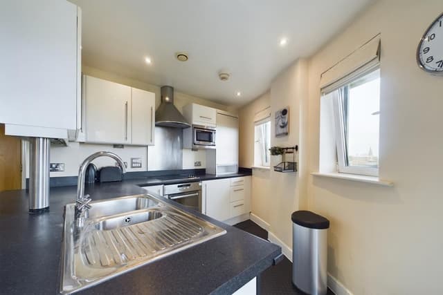 Oceana Boulevard, Flat 90 Briton Street - Image 4