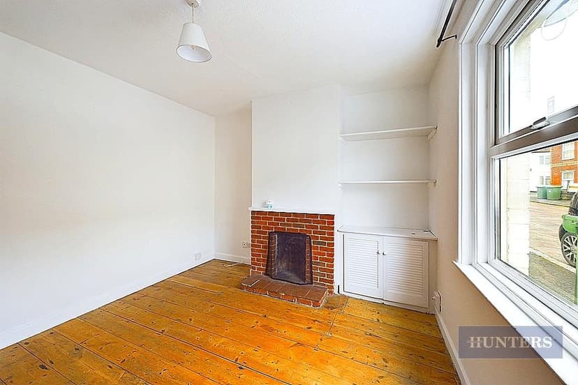 7, Leeson Walk - Image 3