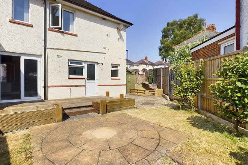 85, Warwards Lane - Image 6