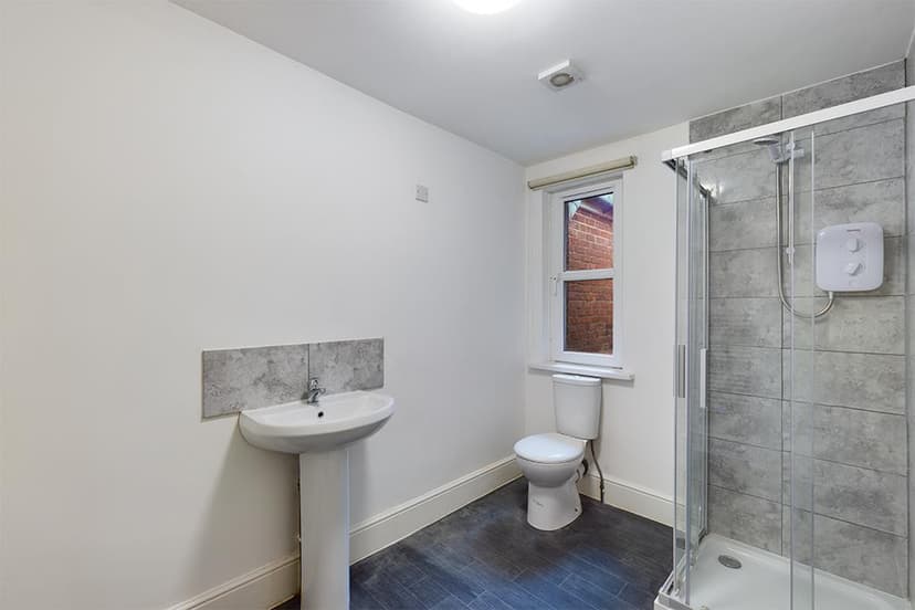 30 Highcrown Street - Image 8