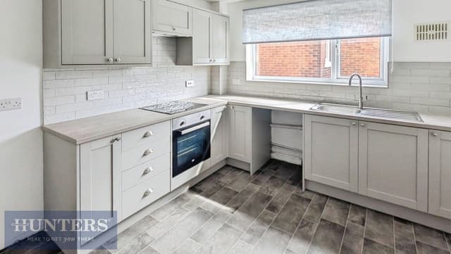 Flat 3, Surrey Court 104 Richmond Road - Image 2