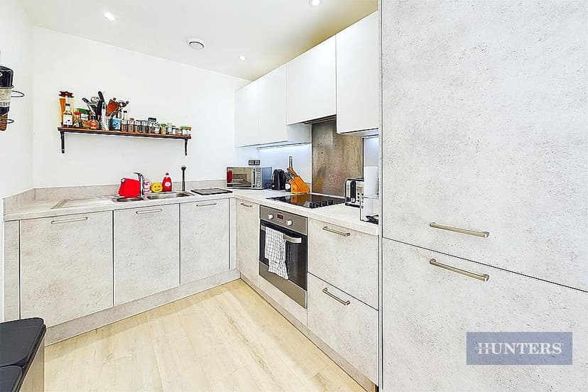 Flat 6, Chantry House Albert Road North - Image 6