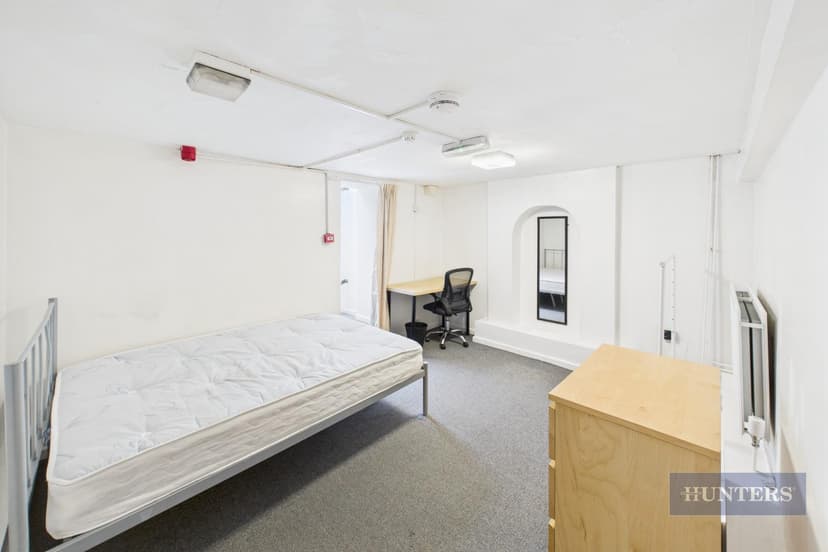 142 Osborne Road North - Image 2