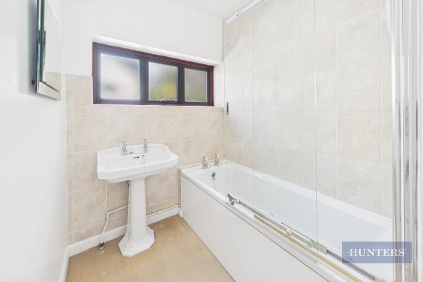 Room 1, Heeley Road - Image 23