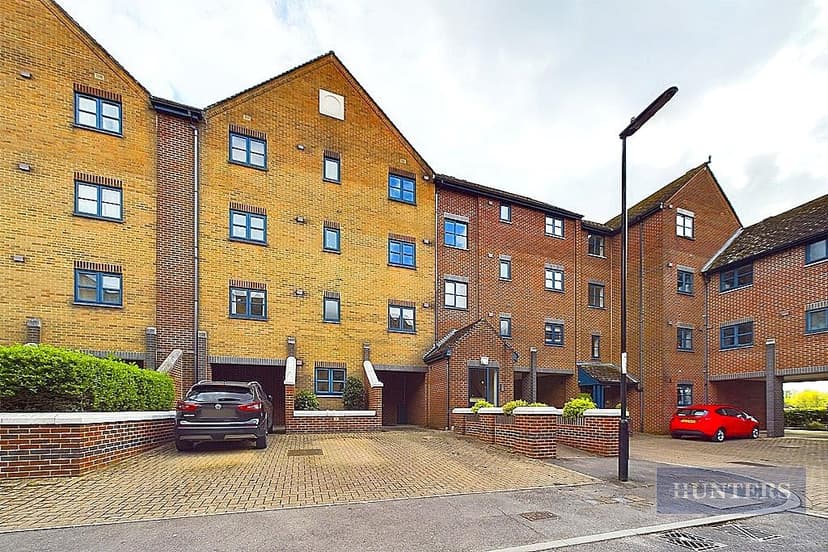 32 Riverdene Place - Image 27