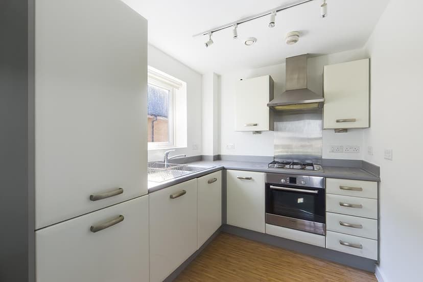 59, Northfield Road - Image 2