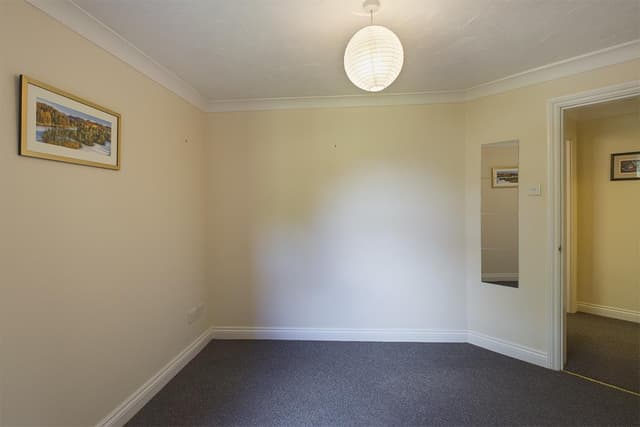 Flat 10, St Annes Gate 20 Archers Road - Image 14