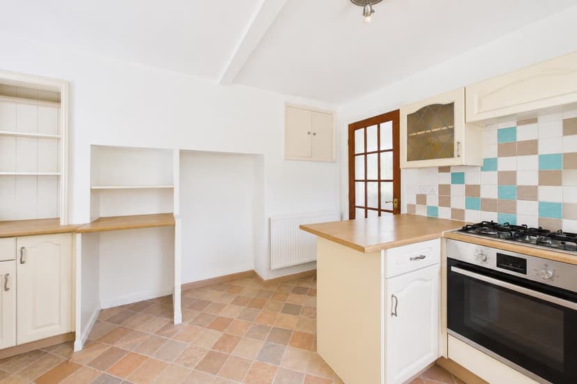19 Chilworth Close - Image 4