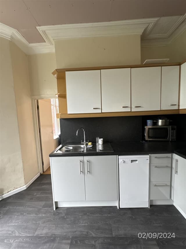 2 Clun Terrace - Image 2
