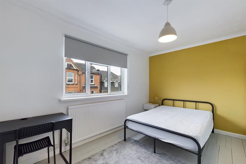 Room 1, 75 Westminster Road - Image 14