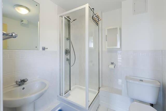 City Court, Flat 36 15 Lower Canal Walk - Image 10