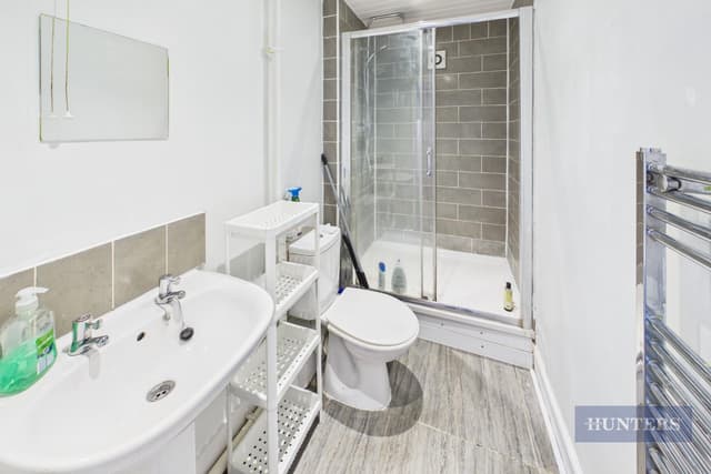 Room 2, 5 Thackeray Road - Image 8