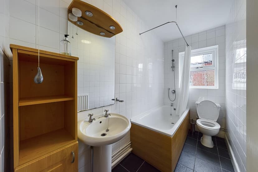 54, Metchley Drive - Image 4