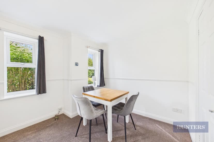 2 Wellow Court, 44 Cobbett Road - Image 5