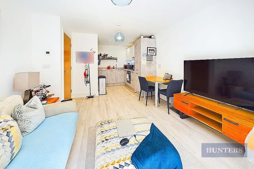 Flat 6, Chantry House Albert Road North - Image 9