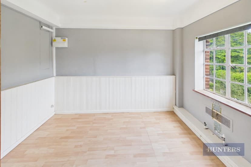 17 Elmfield North - Image 11