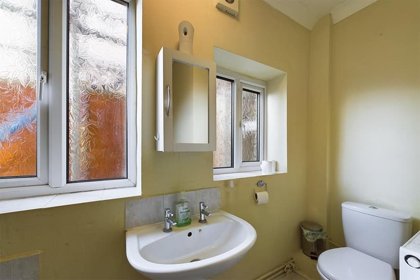 23, Heeley Road - Image 8