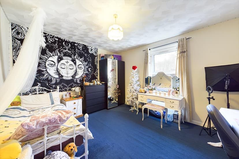 55, Coronation Road - Image 7