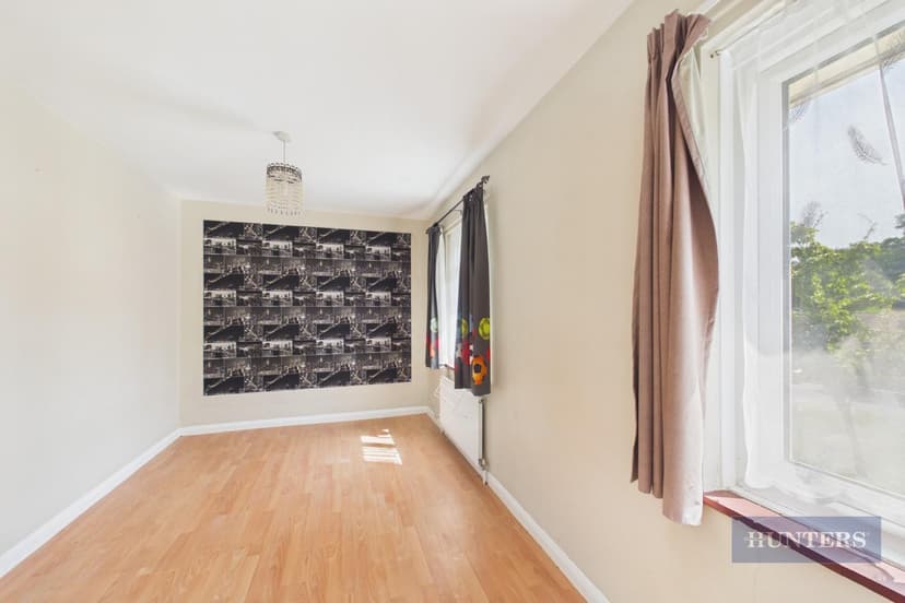 19 Chilworth Close - Image 7