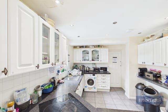 Room 5, 300 Romsey Road - Image 3