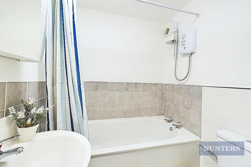 Flat 5 Duncan Court, Anson Drive - Image 7