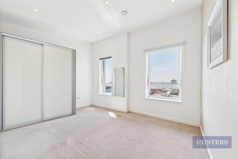Apartment 1213, Masshouse Plaza - Image 10