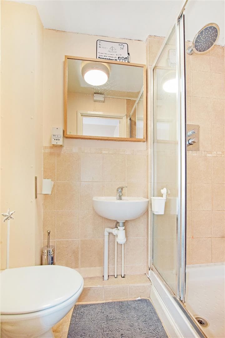 Room 5, 31 Ranelagh Gardens - Image 7