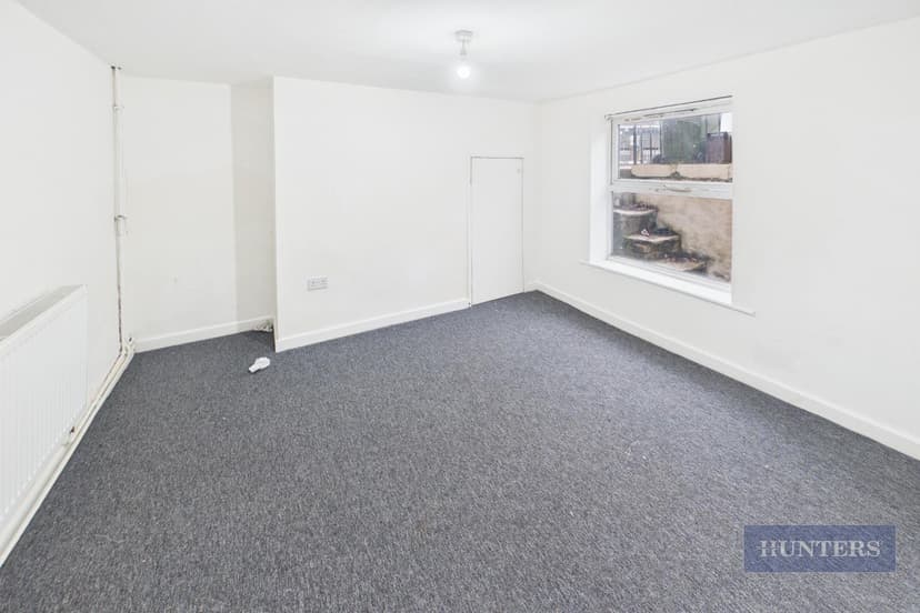 102 St. Andrews Road - Image 2