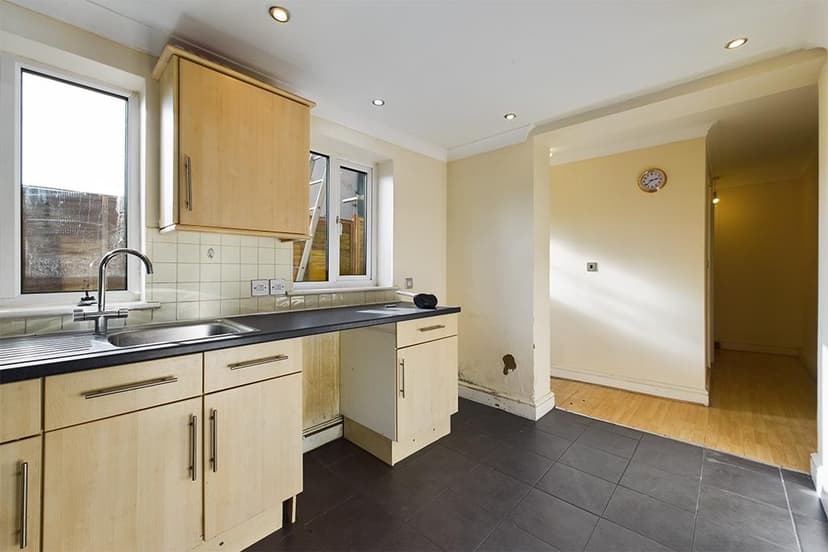23, Heeley Road - Image 11