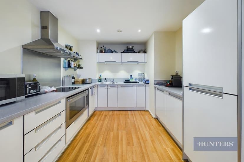 Apartment 1113, Masshouse Plaza - Image 3