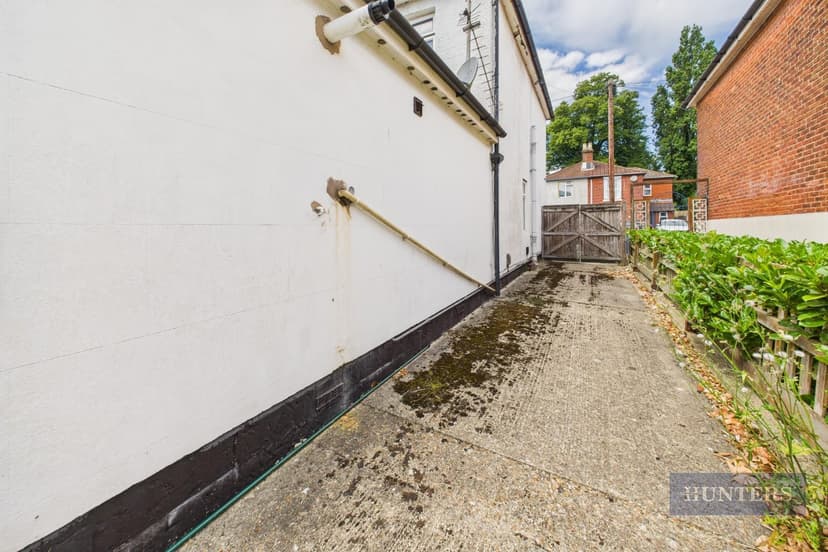 142 Osborne Road North - Image 14