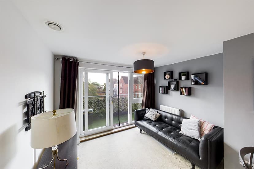 55, Roman Way - Image 4