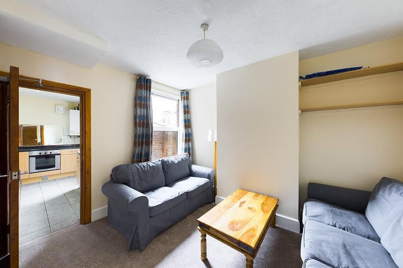 113, Teignmouth Road - Image 3