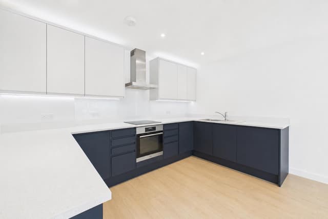 Flat 49, Endeavour Court 50 Channel Way - Image 5