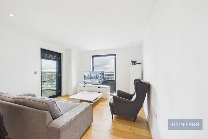 52 The Moresby Tower, Admirals Quay Ocean Way - Image 3