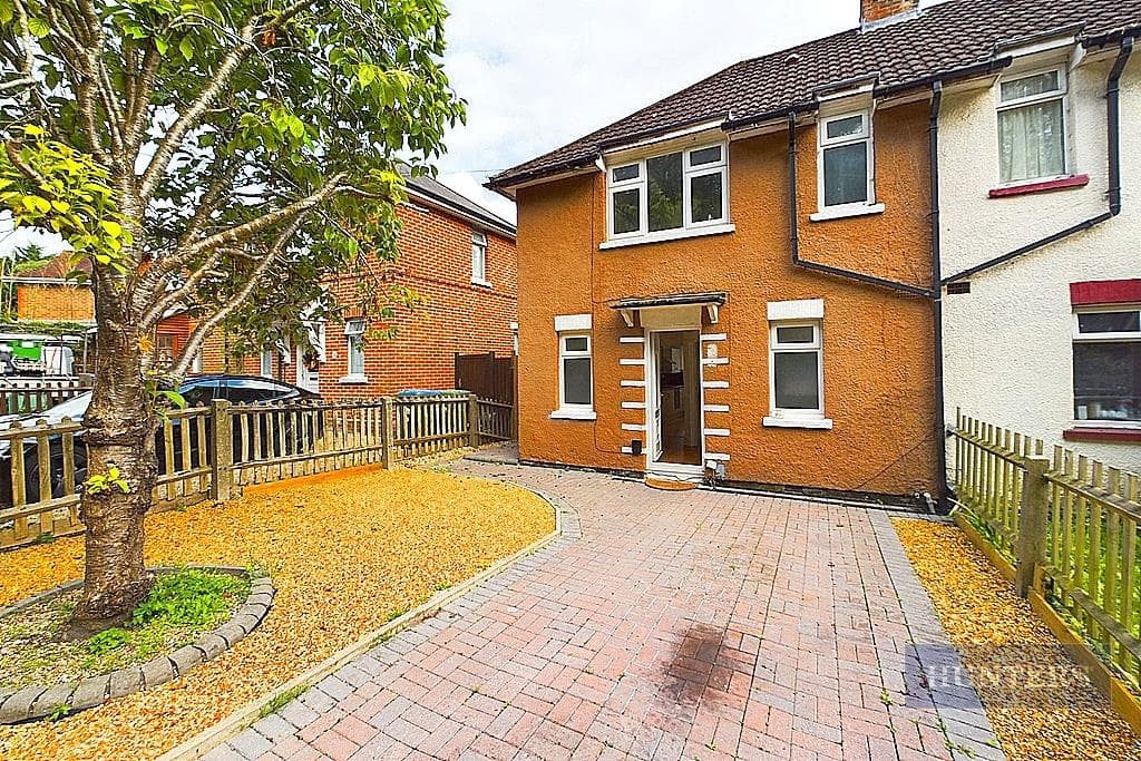 46 Aldermoor Road