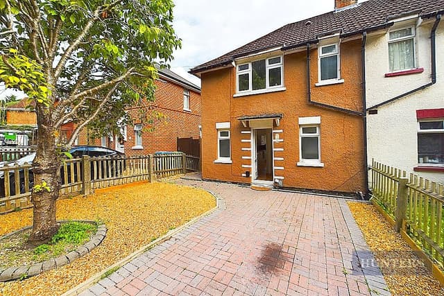 46 Aldermoor Road - Image 1