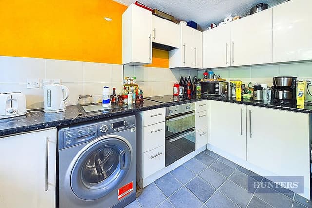Room 4, 30 Ranelagh Gardens - Image 3