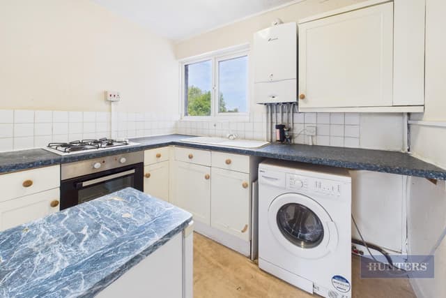 2, Rodbourne Road - Image 7