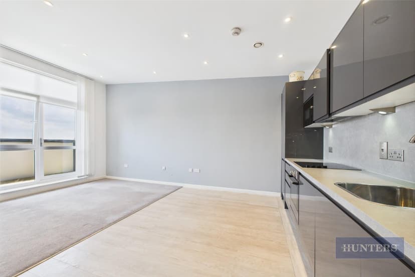Apartment 1213, Masshouse Plaza - Image 3