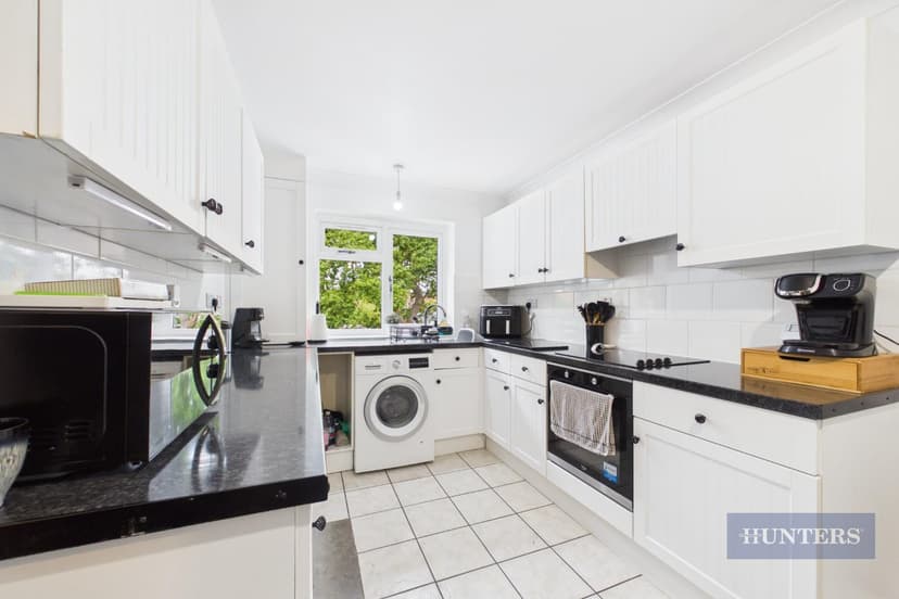 39 Testwood Crescent - Image 3