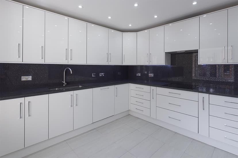 55, Hubert Road - Image 3