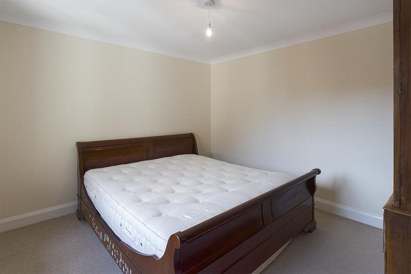 55, Hubert Road - Image 8