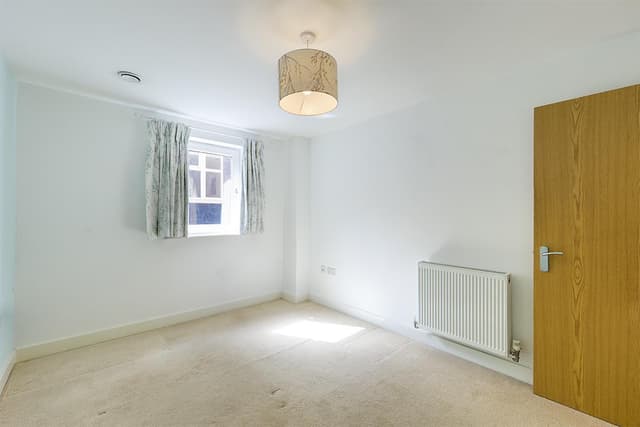 35 James Weld Close - Image 10