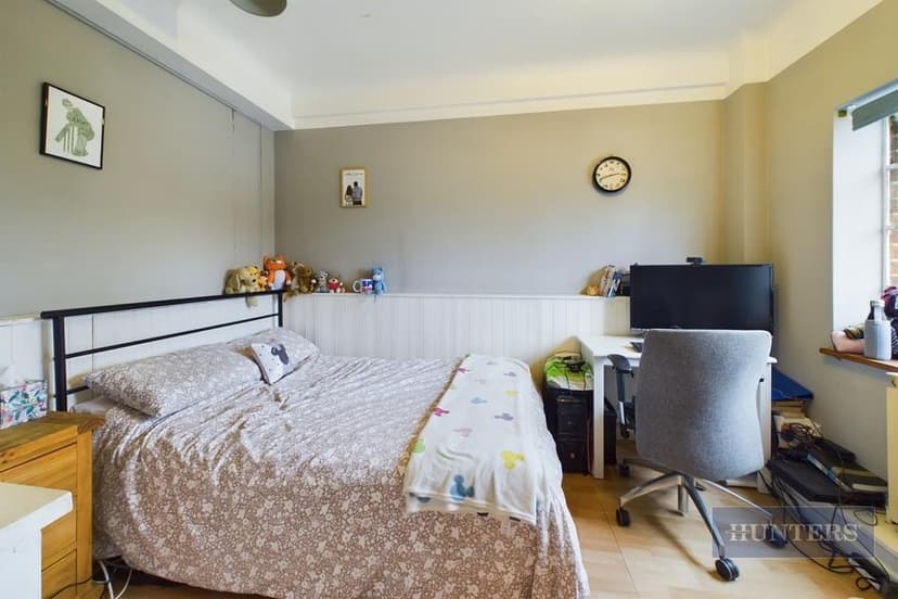 17 Elmfield North - Image 7