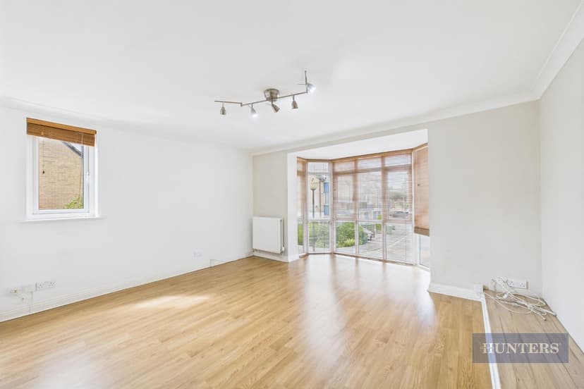 27, Cannon Hill Road - Image 2