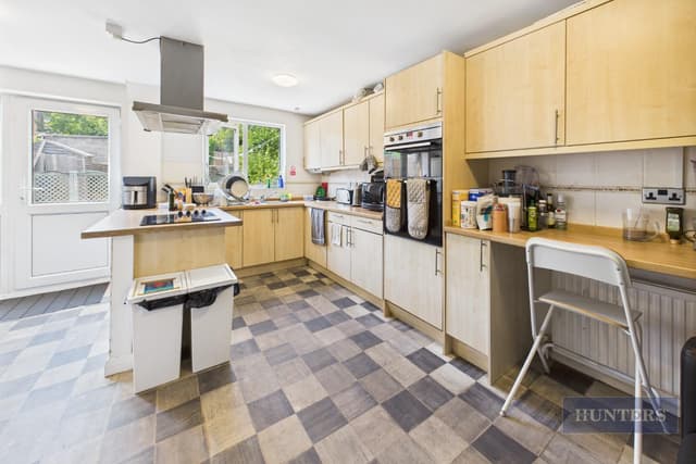 Room 6, 27 Ranelagh Gardens - Image 4