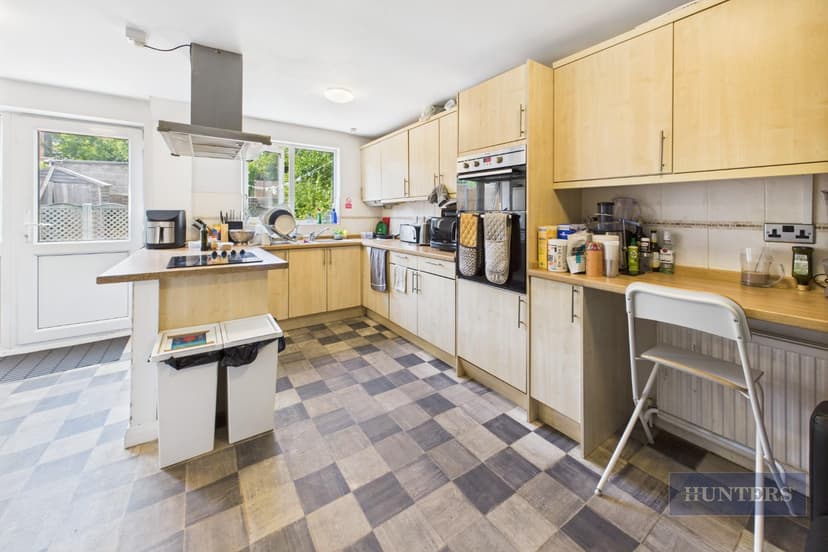 Room 6, 27 Ranelagh Gardens - Image 4