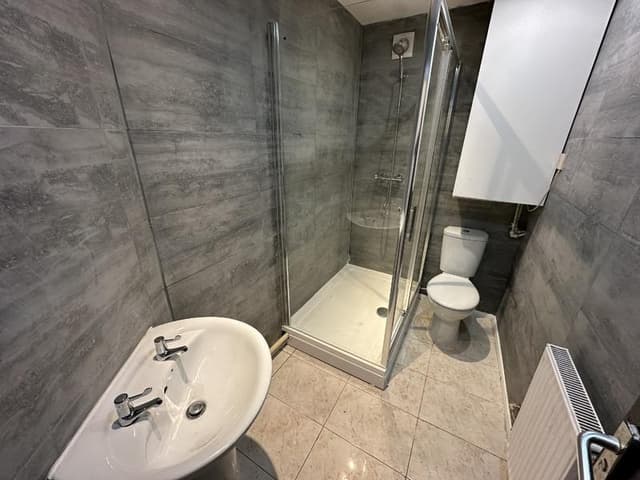 Flat 1, 27 Marlborough Road - Image 3